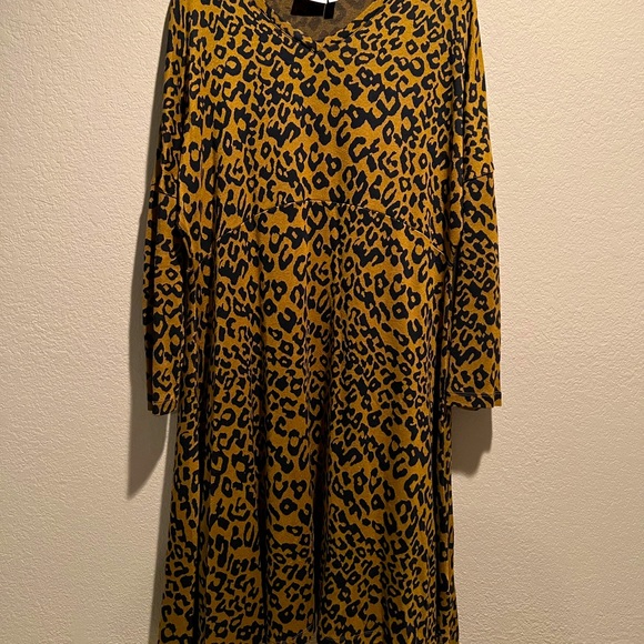 Masai Dresses & Skirts - Masai Leopard Print Dress
